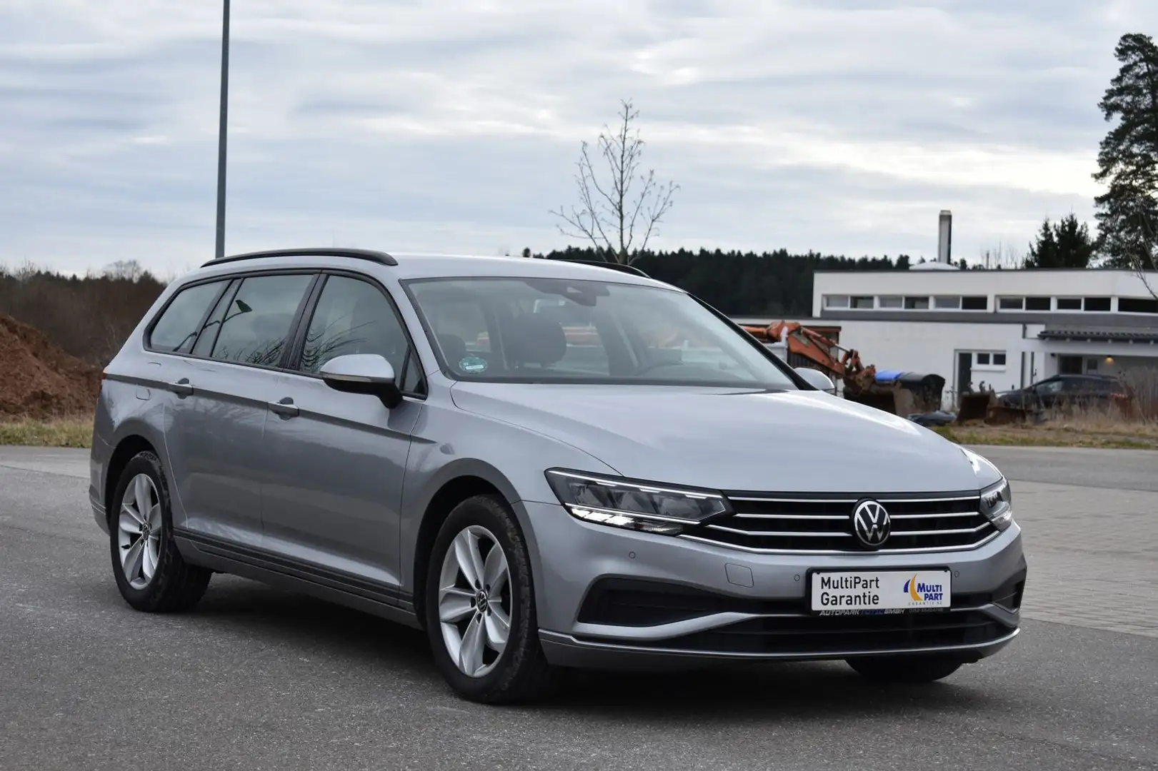 Volkswagen Passat Variant 2.0TDI*DSG*AHK*LED*Kamera*ACC Plateado - 2
