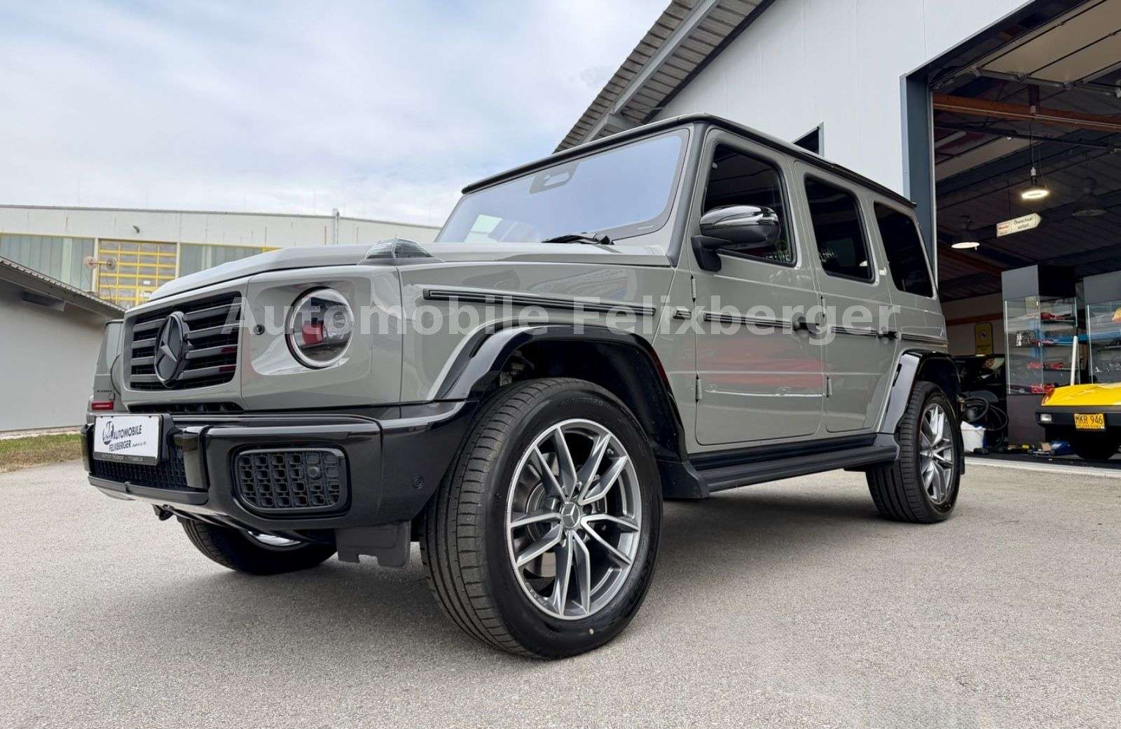 Second hand Mercedes Benz G-Class 