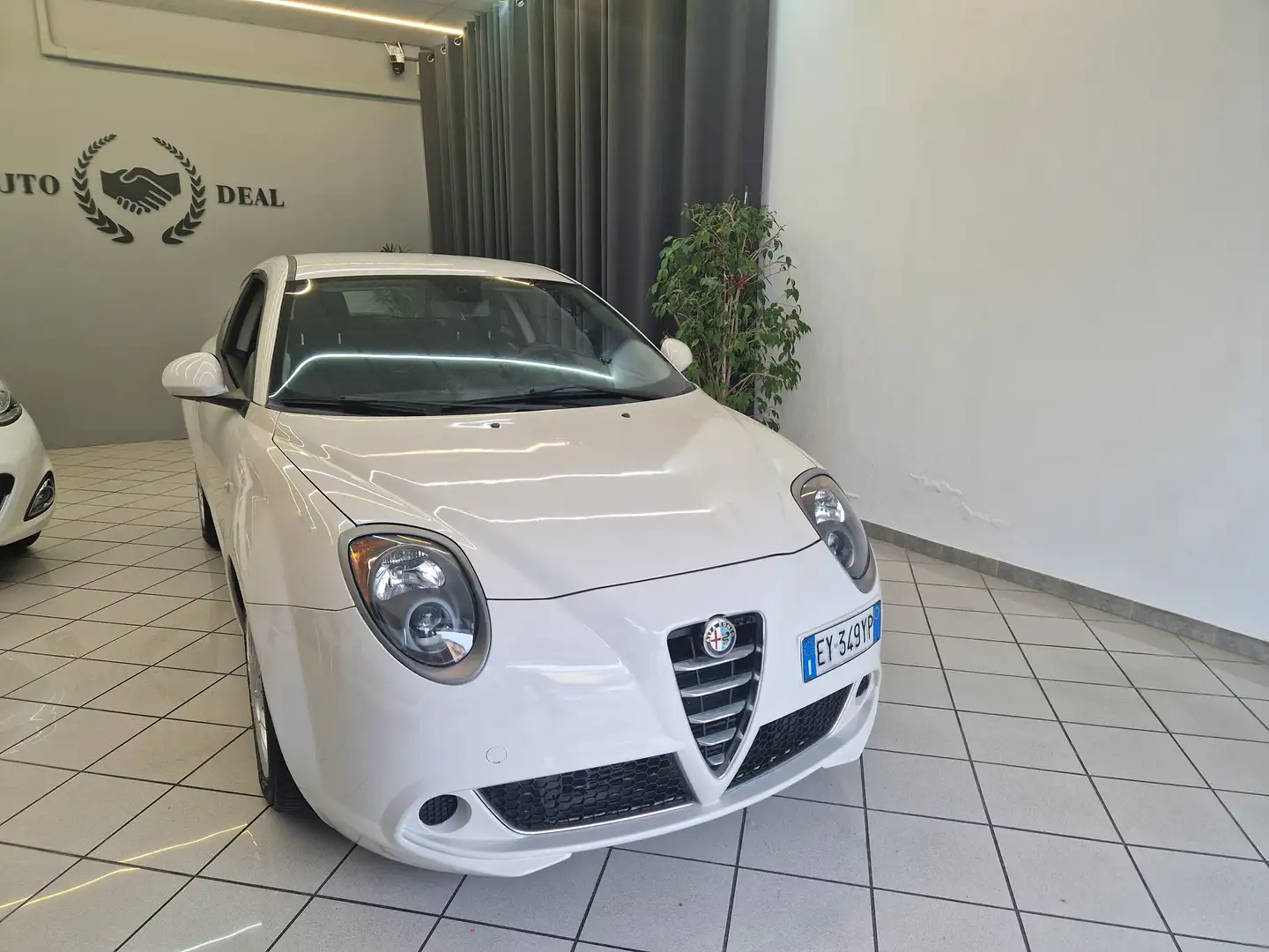 Alfa Romeo MiTo MiTo 1.3 jtdm Distinctive 85cv Beige - 1
