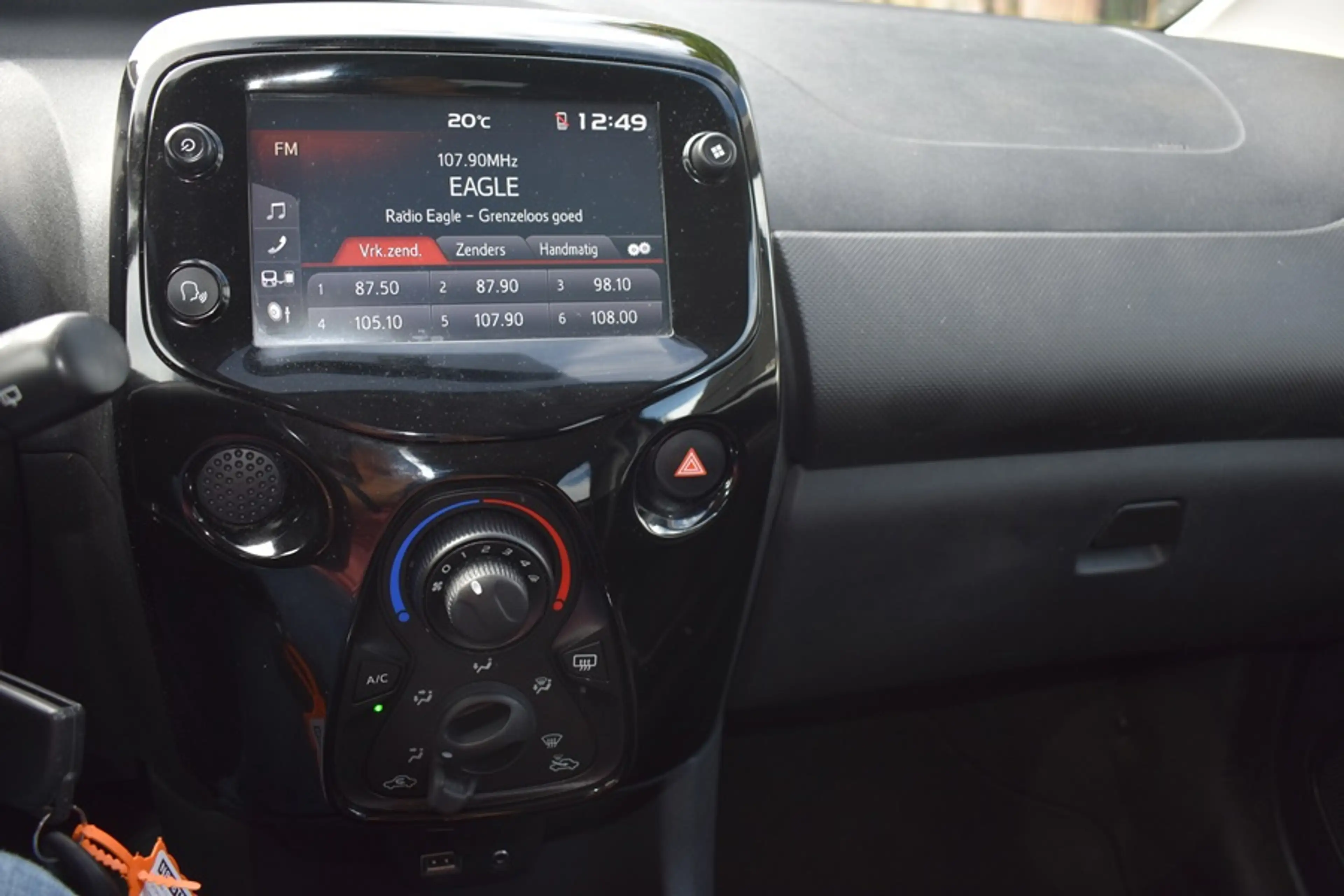 Citroen C1 1.0 VTi Feel Carplay/Camera — photo 11