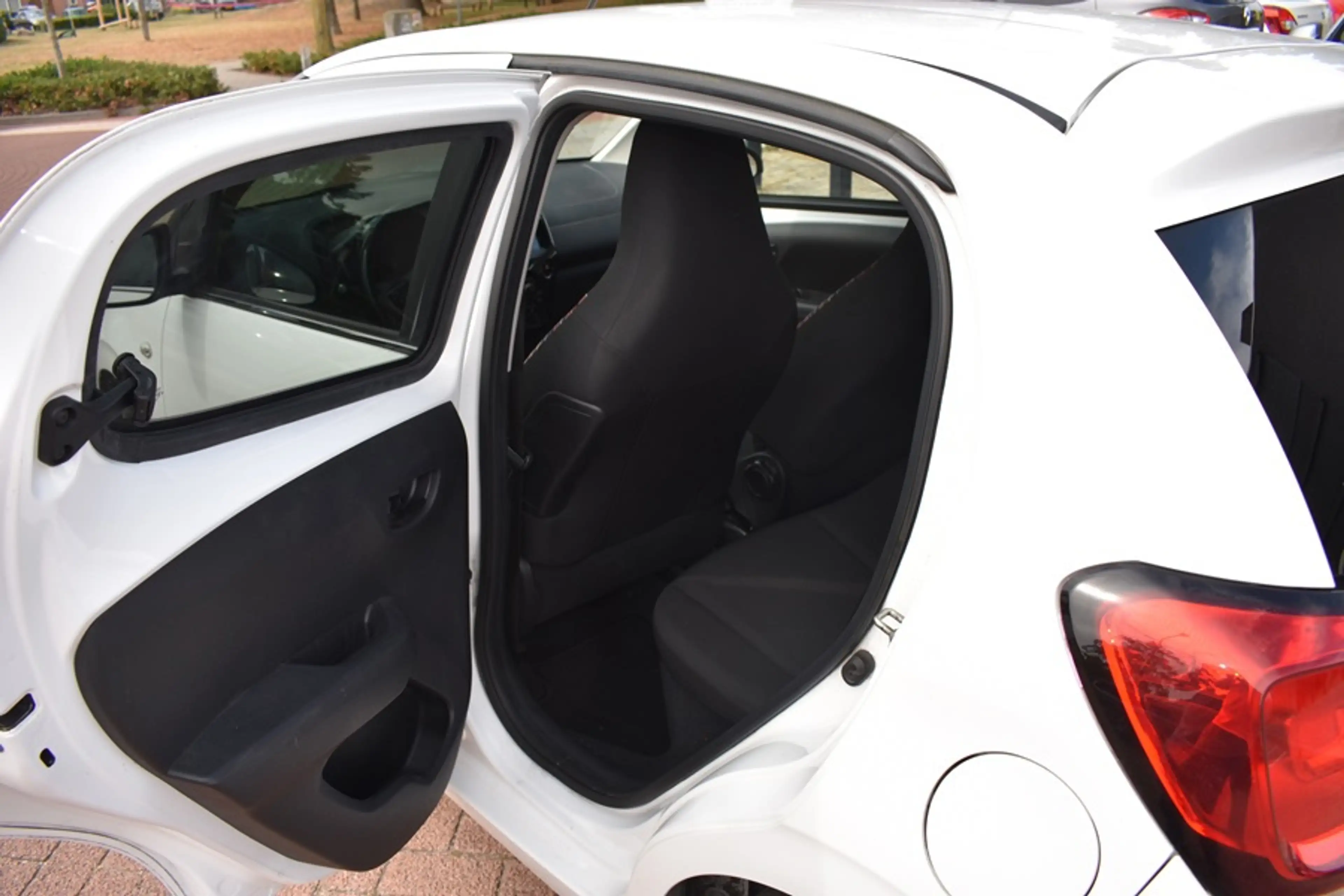 Citroen C1 1.0 VTi Feel Carplay/Camera — photo 7