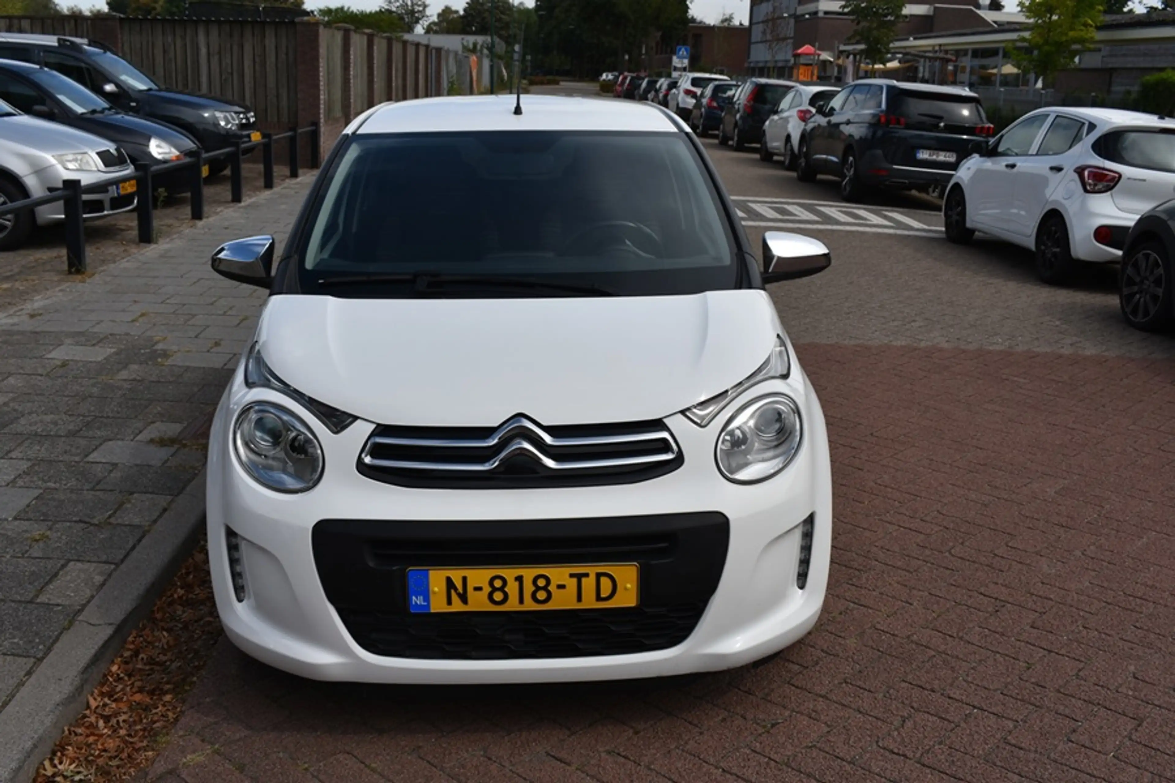 Citroen C1 1.0 VTi Feel Carplay/Camera — photo 2