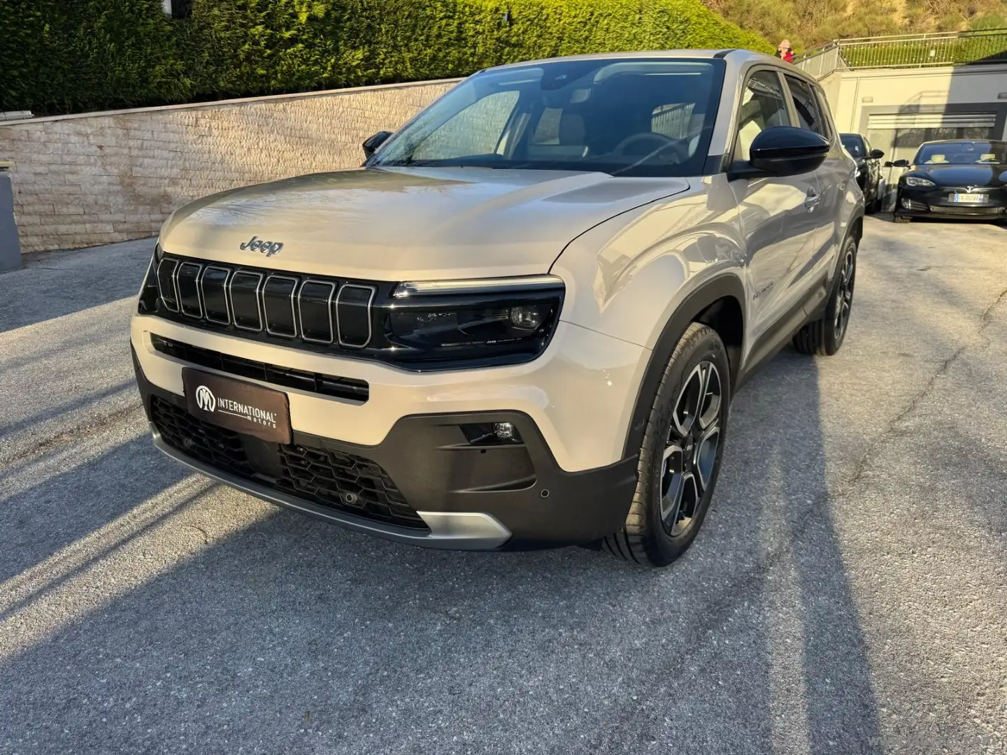 Jeep Avenger 1.2 Turbo Summit Gelb - 1