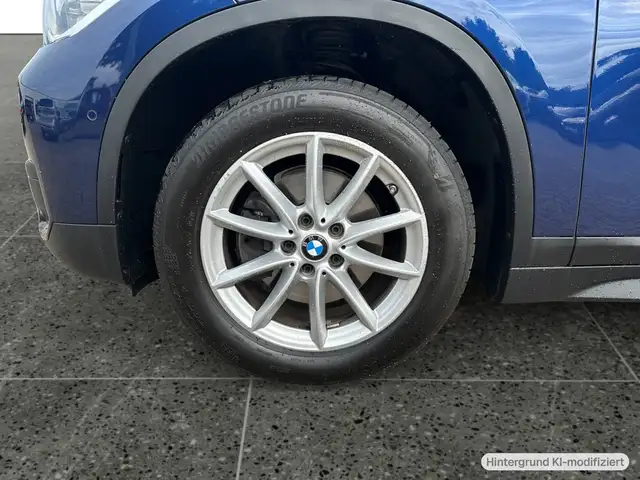 BMW X1 view 10