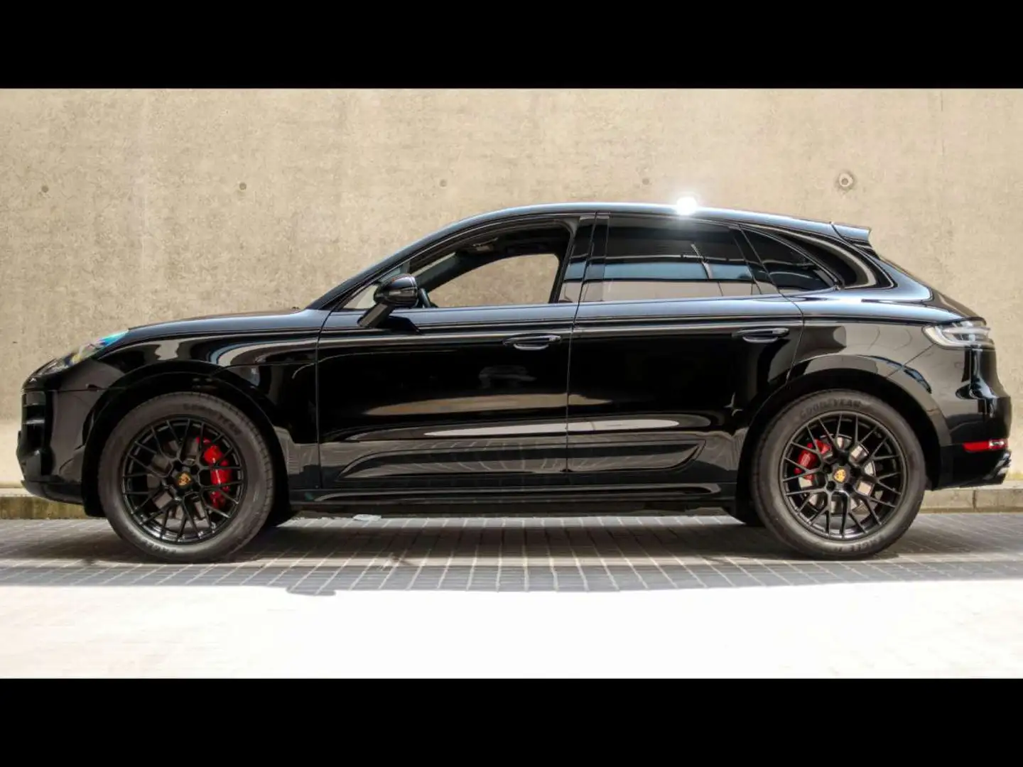 Porsche Macan II GTS PDKPANOCHRONOBOSE Noir - 2