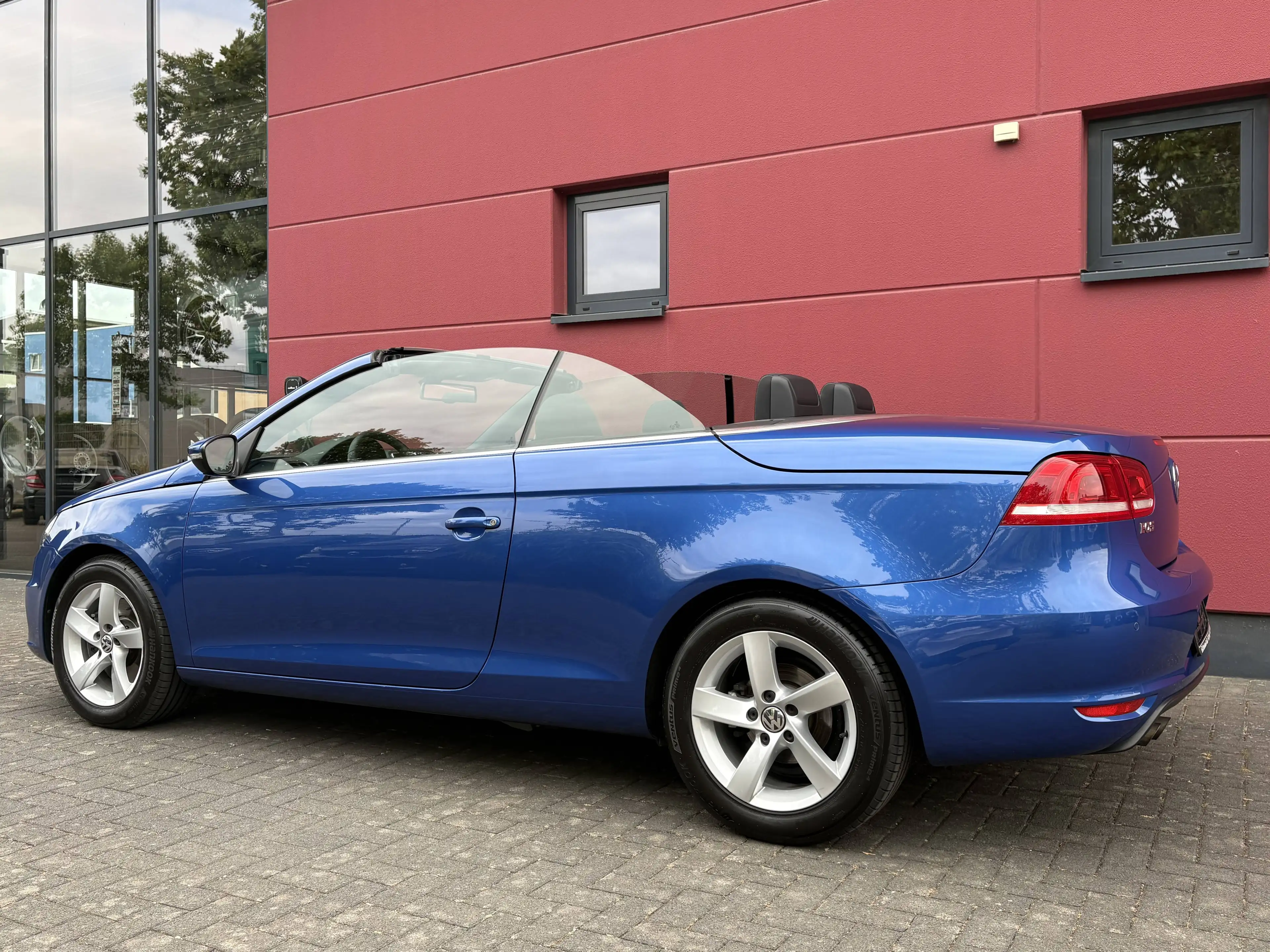 Volkswagen Eos EOS CABRIOLET 1.4 TSI 160PS NUR 37.874KM PANORAMA DYNAUDIO TOP* — photo 2