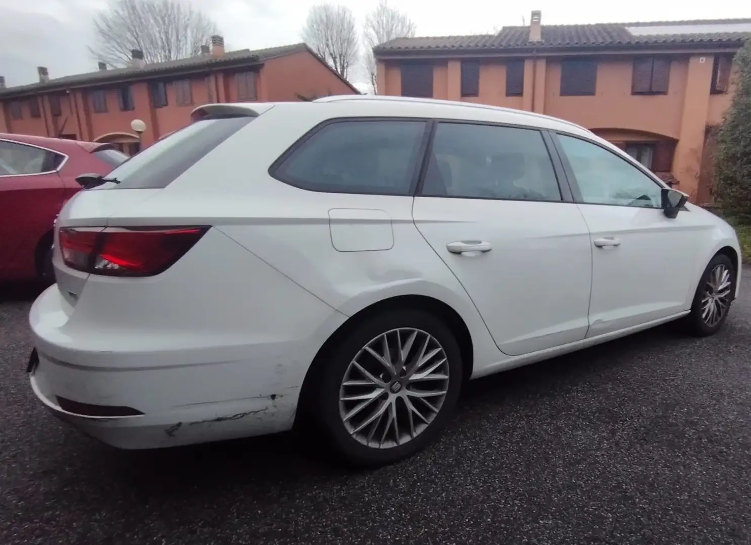 SEAT Leon 1.4 TGI ST Style Bianco - 2