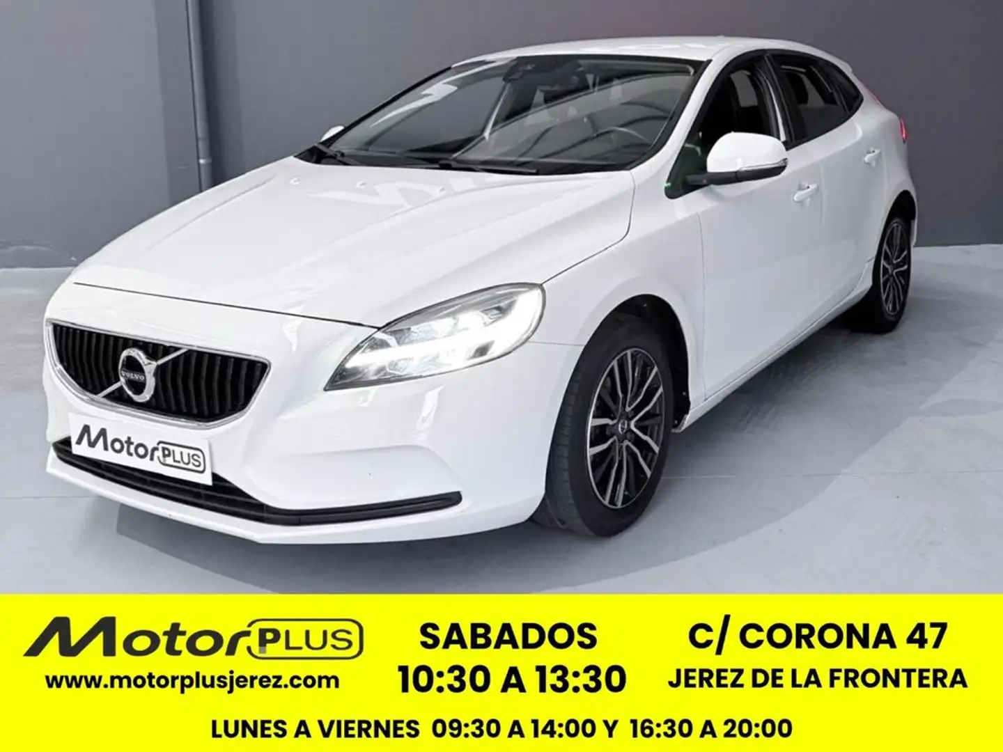 Volvo V40 D2 Momentum 120 Blanco - 1