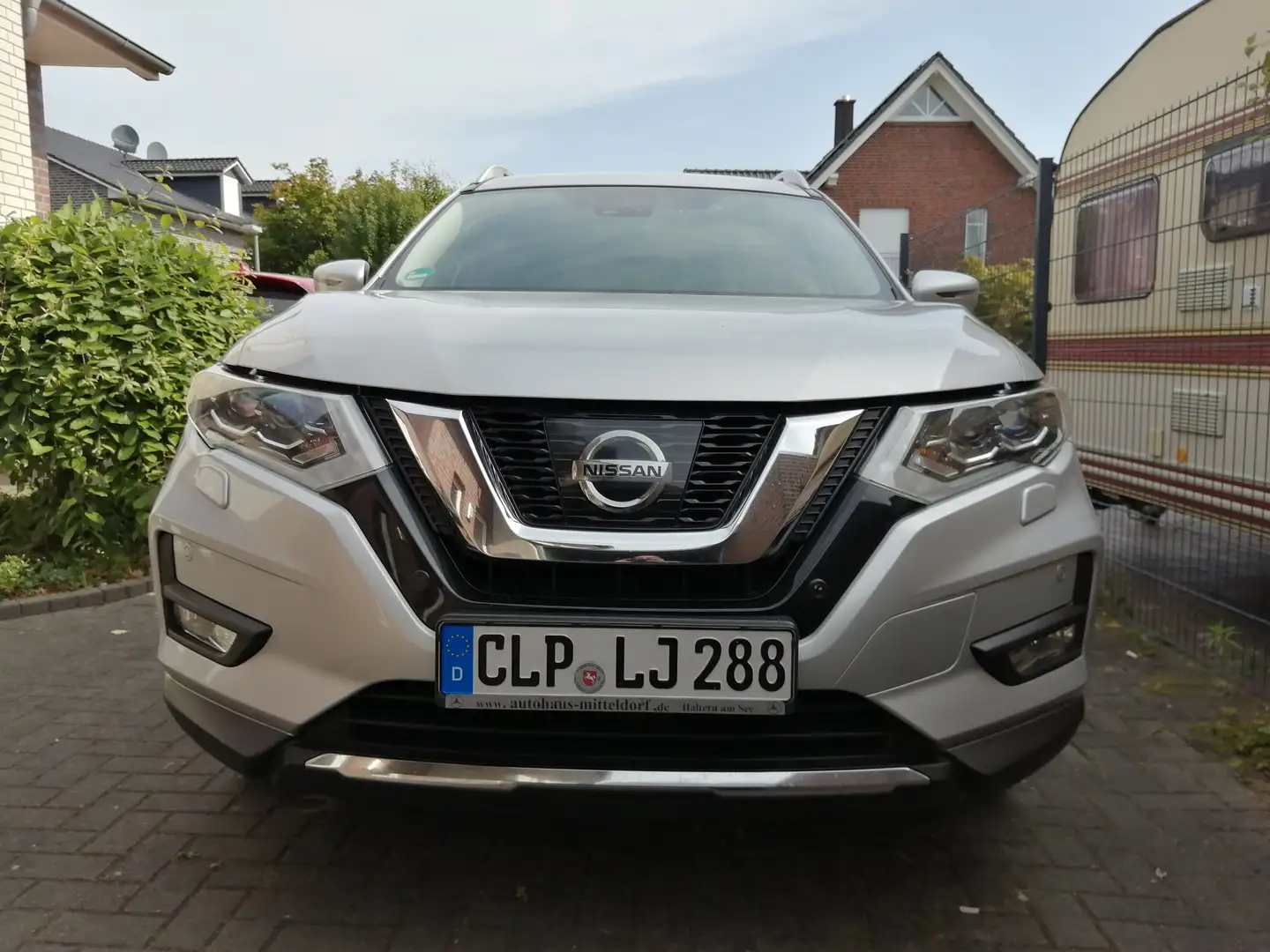 Nissan X-Trail X-Trail 2.0 dCi ALL-MODE 4x4i N-Connecta Silber - 2