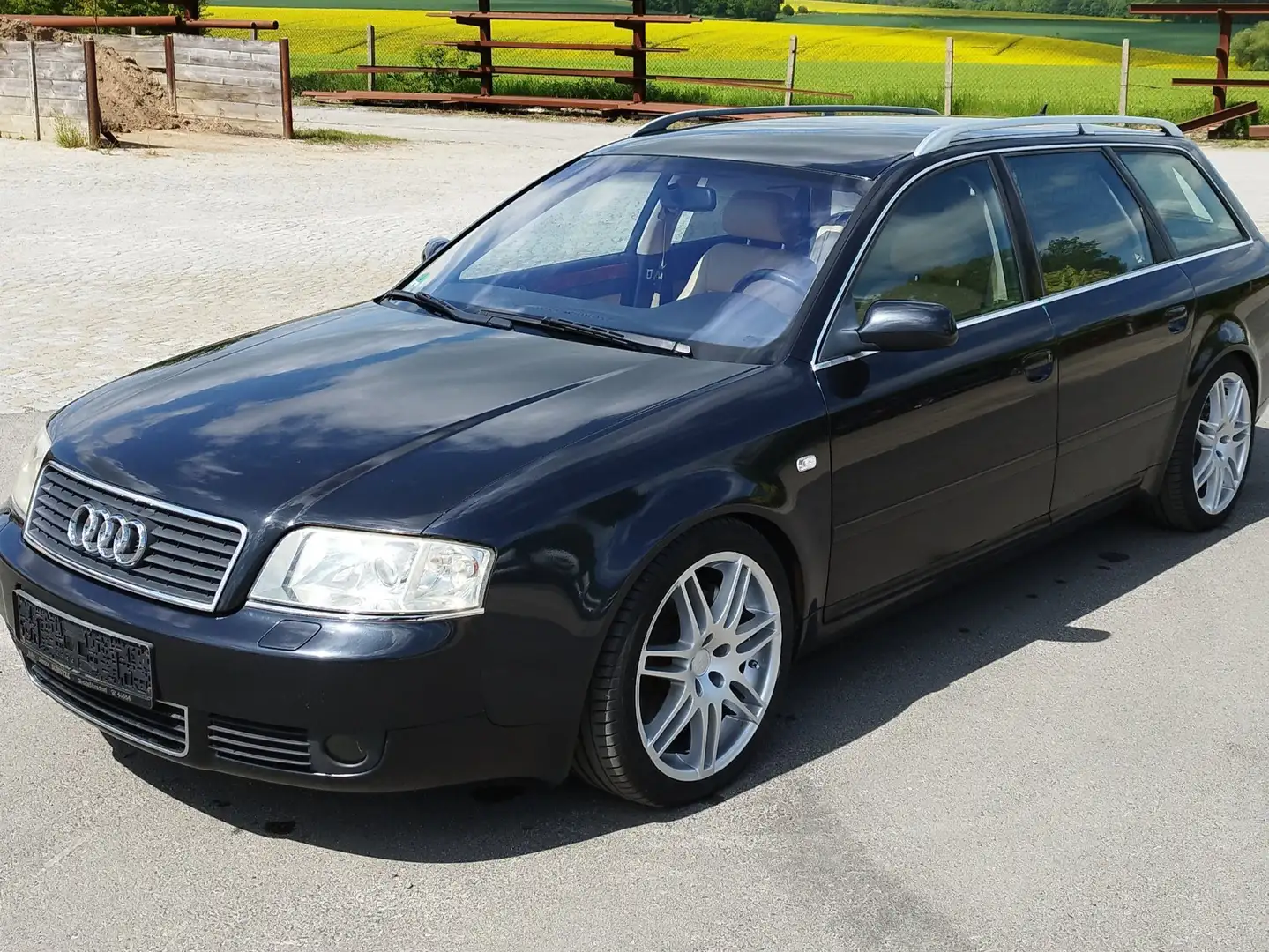 Audi A6 2.7 T quattro Schwarz - 1