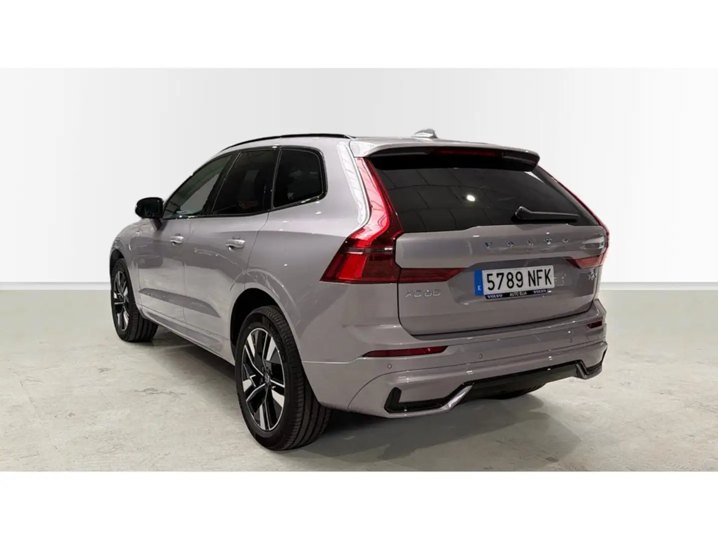Volvo XC60 T6 Recharge Plus Gris - 2