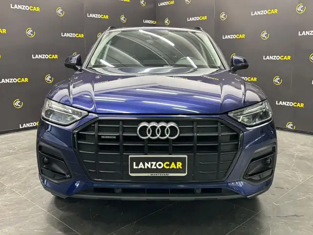 Audi Q5 view 2