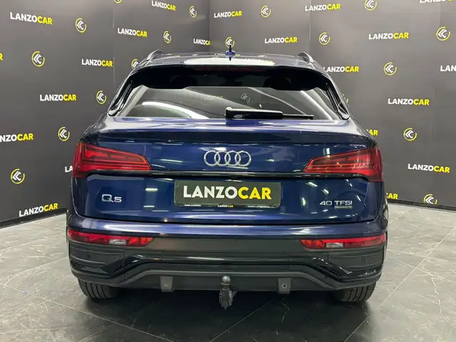 Audi Q5 view 5