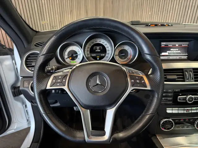 Mercedes-Benz C-Class view 10