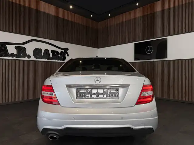 Mercedes-Benz C-Class view 5