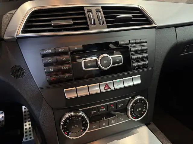 Mercedes-Benz C-Class view 13