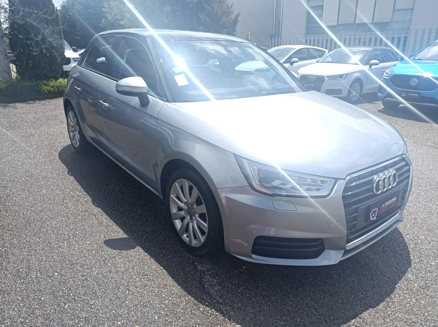 Audi A1 A1 Sportback 1.4 tdi Metal Plus s-tronic Срібний - 2
