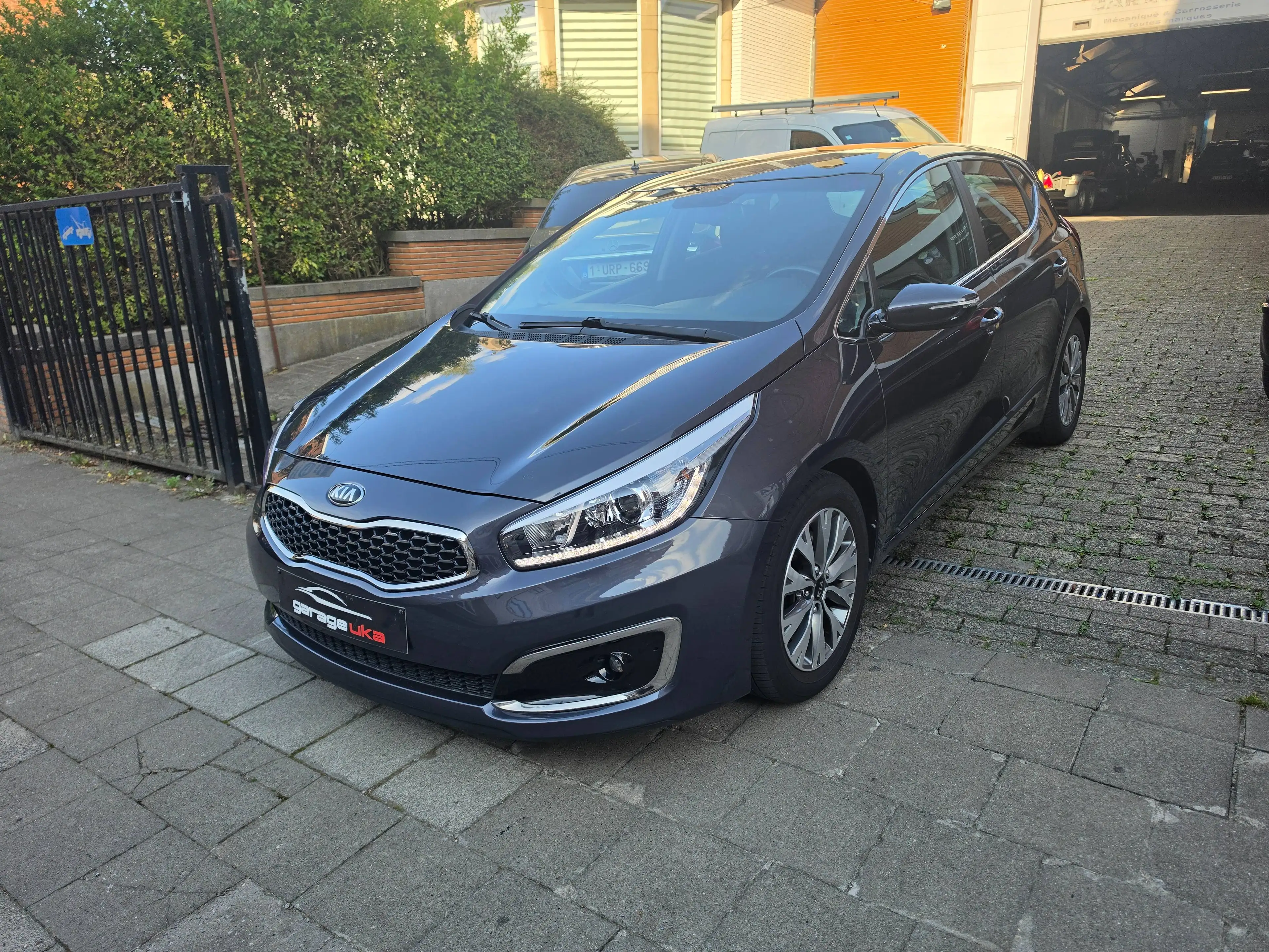 Kia Ceed / cee'd Cee'd 1.4i Navi Edition ISG — photo 3
