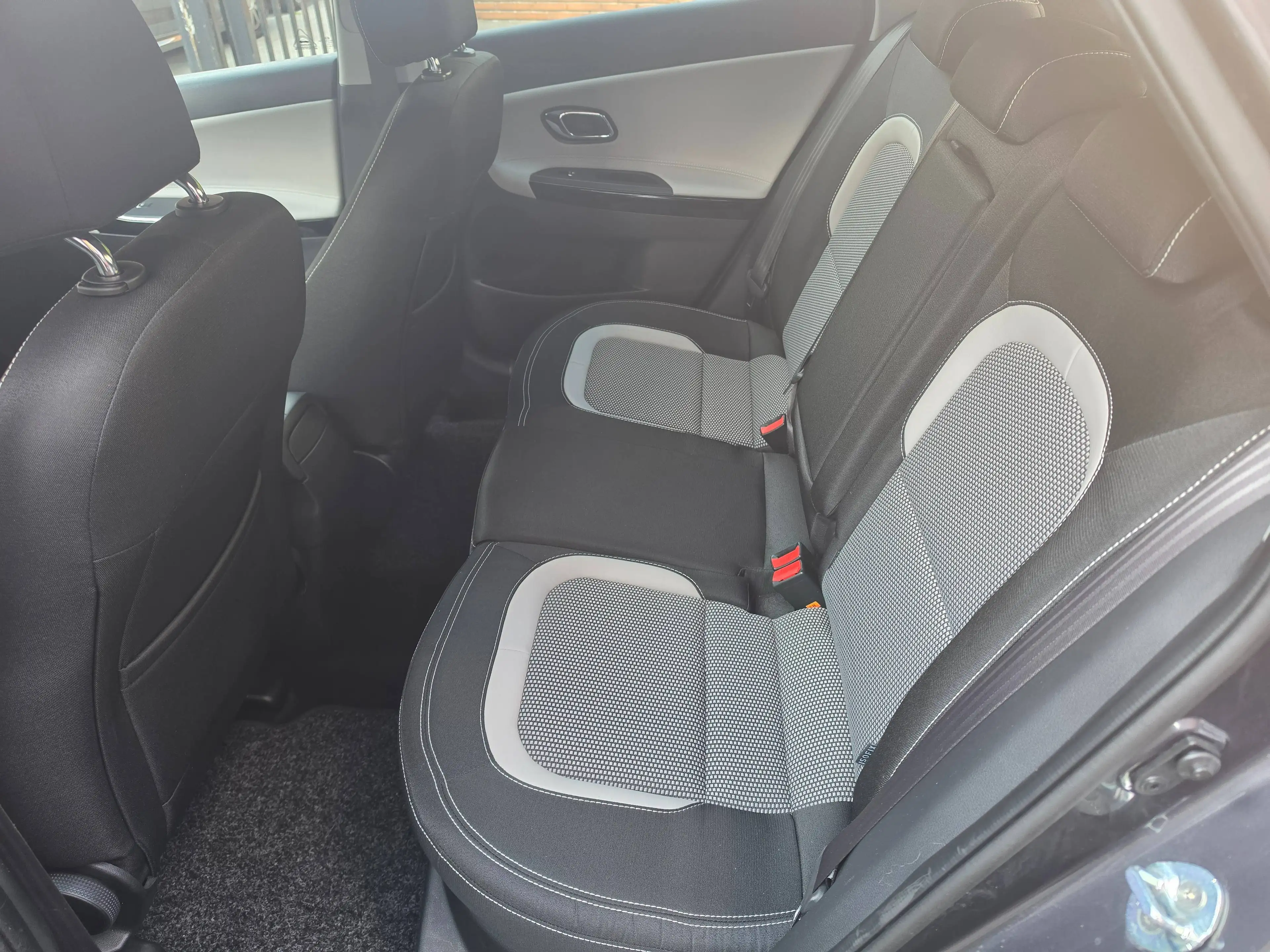 Kia Ceed / cee'd Cee'd 1.4i Navi Edition ISG — photo 8