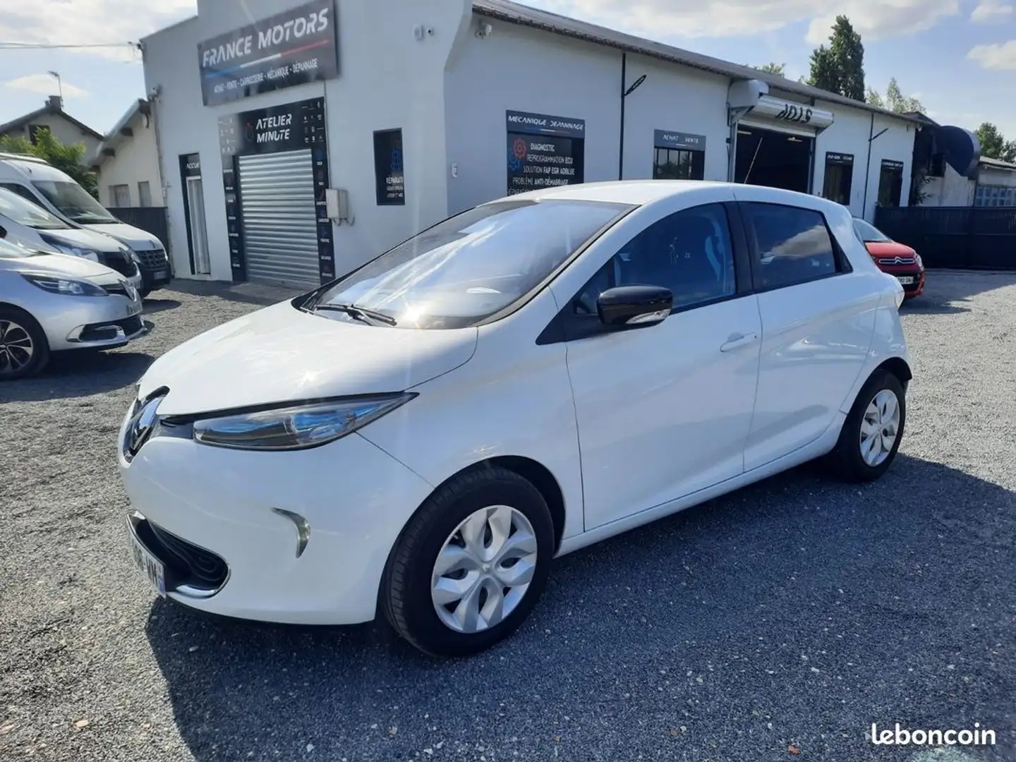 Renault ZOE Zen 36500KMS TRES BON ETAT ACHAT INTERGRAL SANS LO Blanc - 1