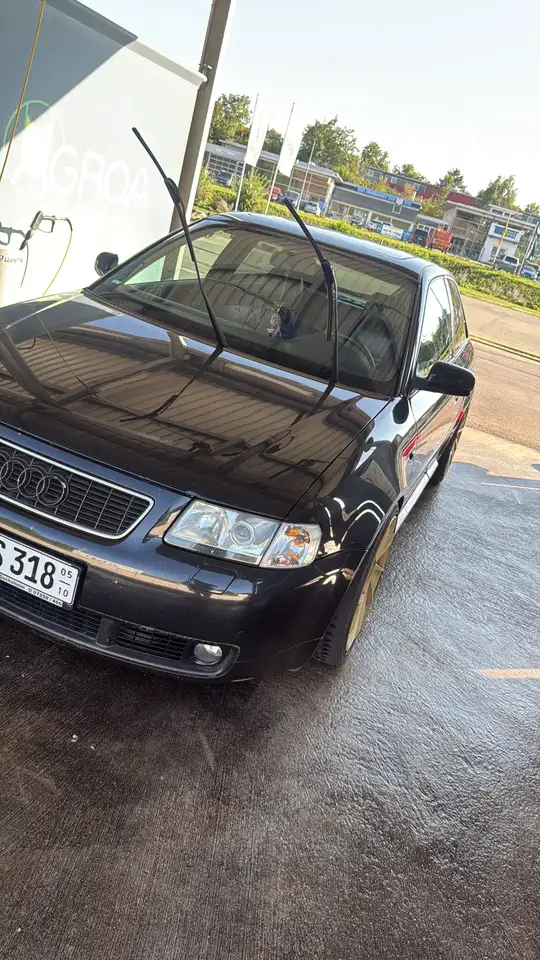 Audi S3 1.8 T quattro, foto 1