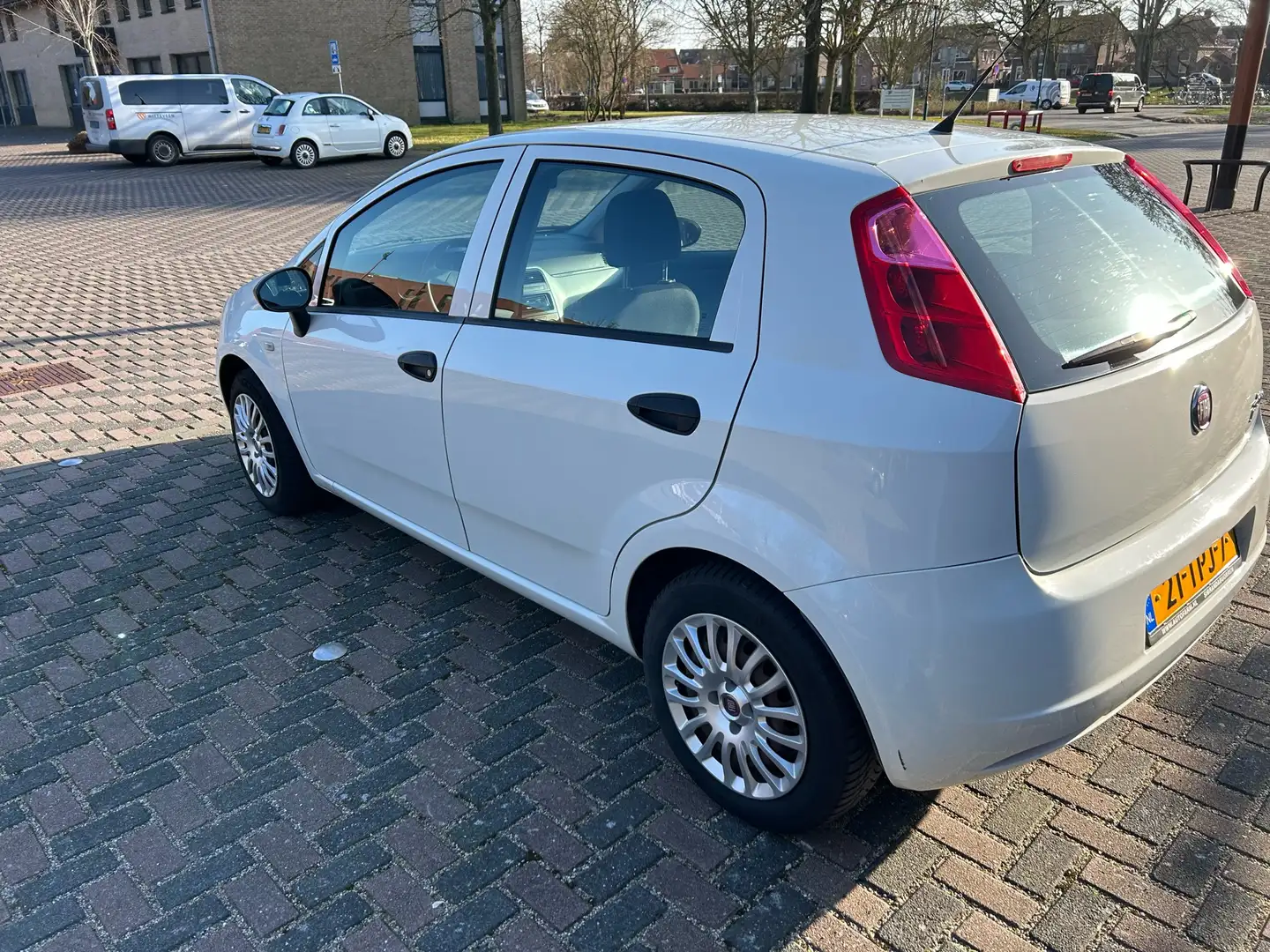 Fiat Punto 1.2 Actual Wit - 2
