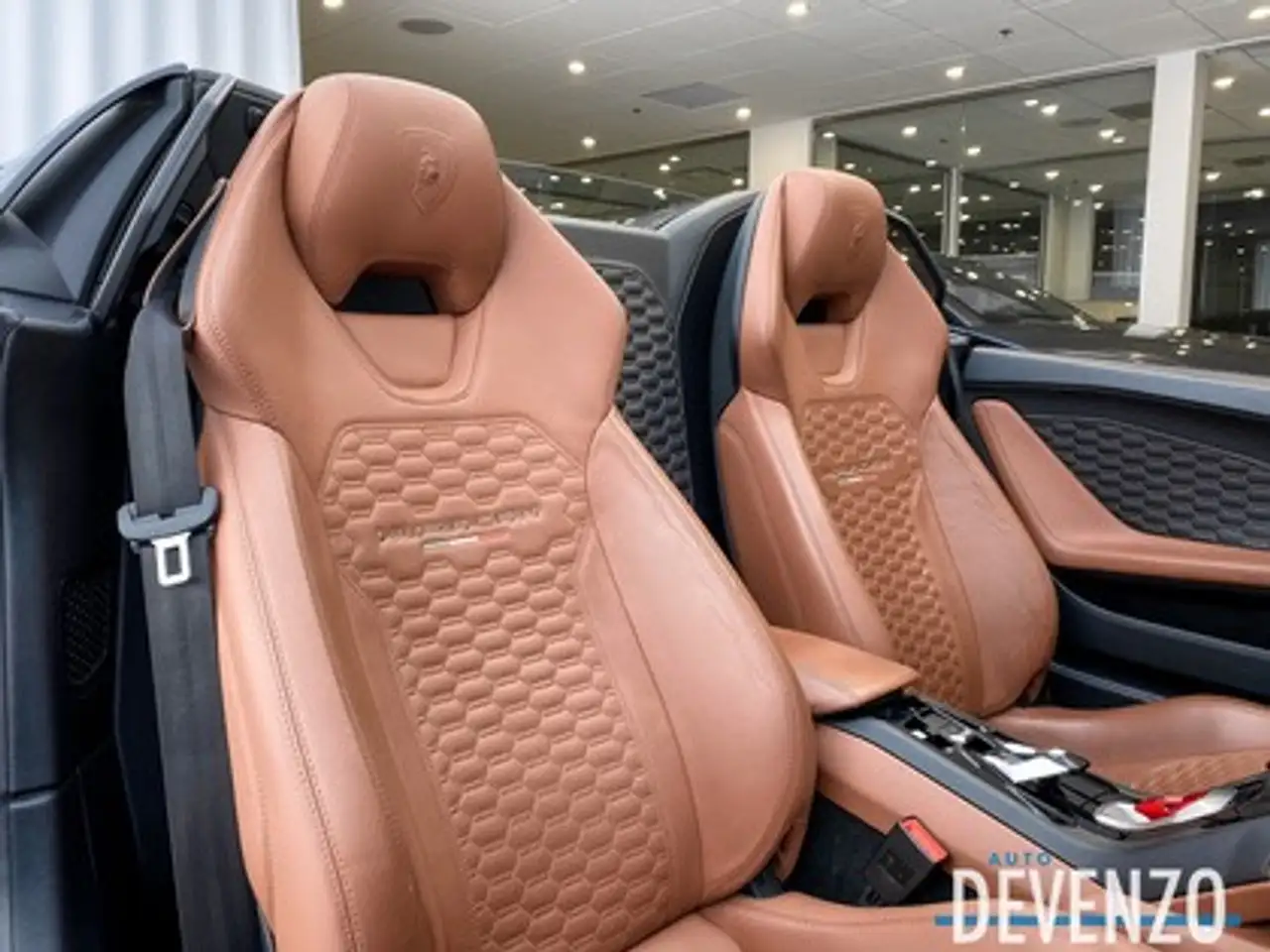 Lamborghini Huracán снимка Lamborghini Huracán