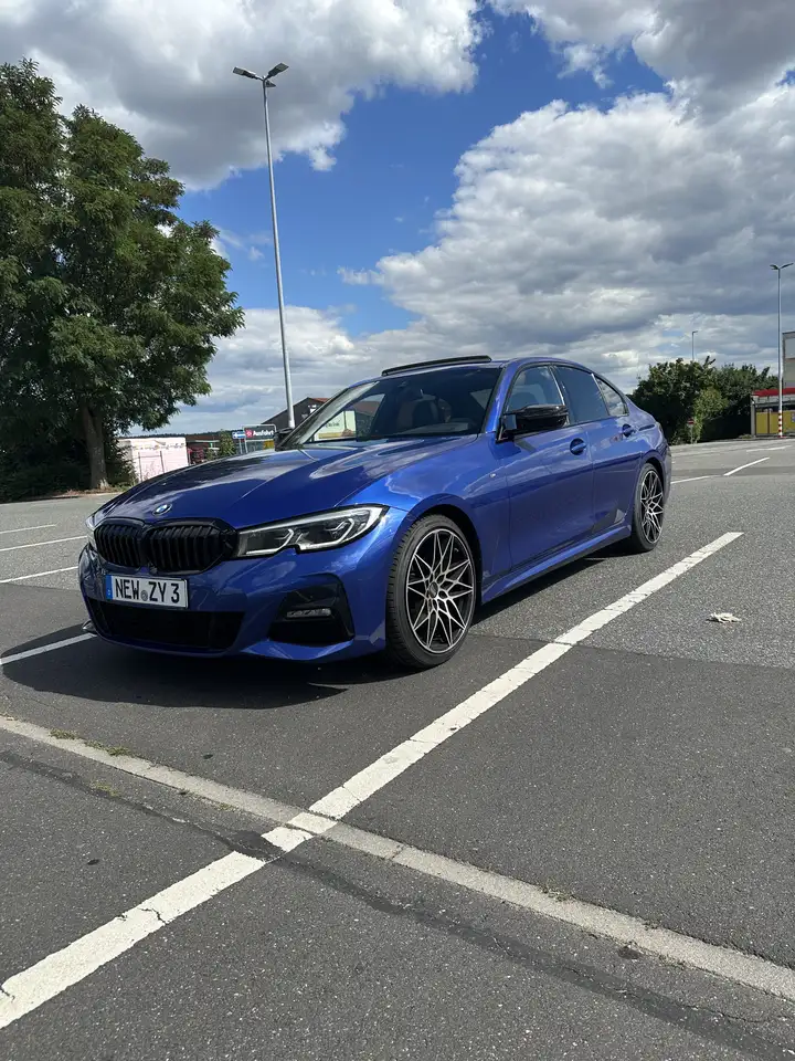 BMW 320