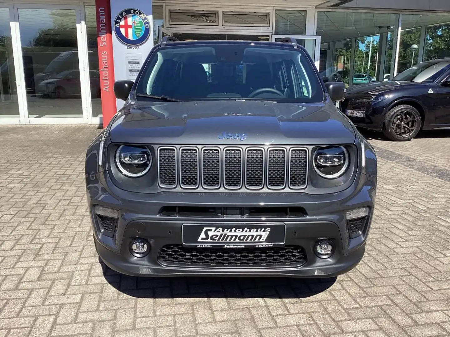 Jeep Renegade 1.5 GSE T4 48V e-Hybrid Automatik Summit Grau - 2