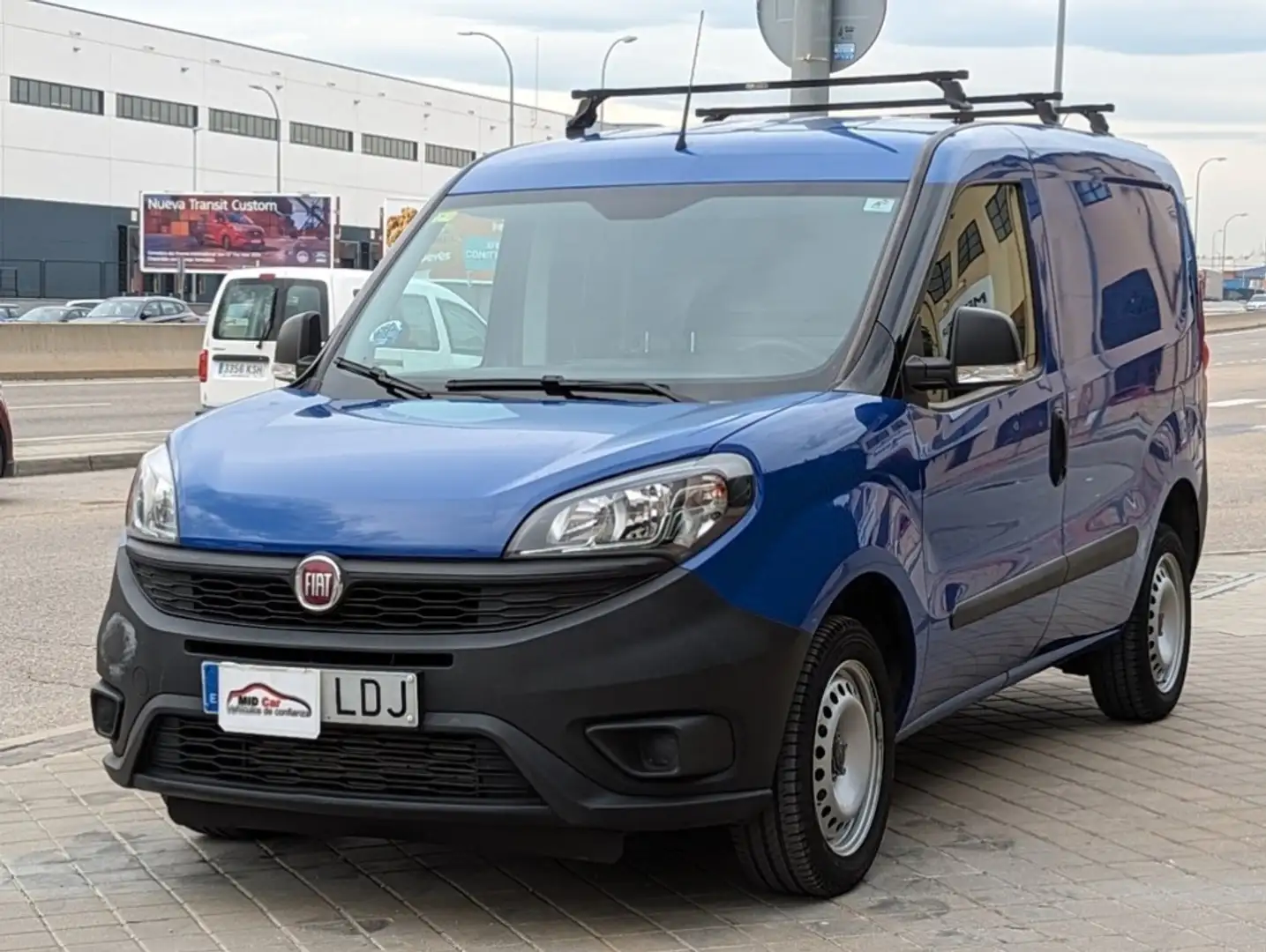 Fiat Dobló Cargo 1.4 T-Jet GNC Base Plus Bleu - 1