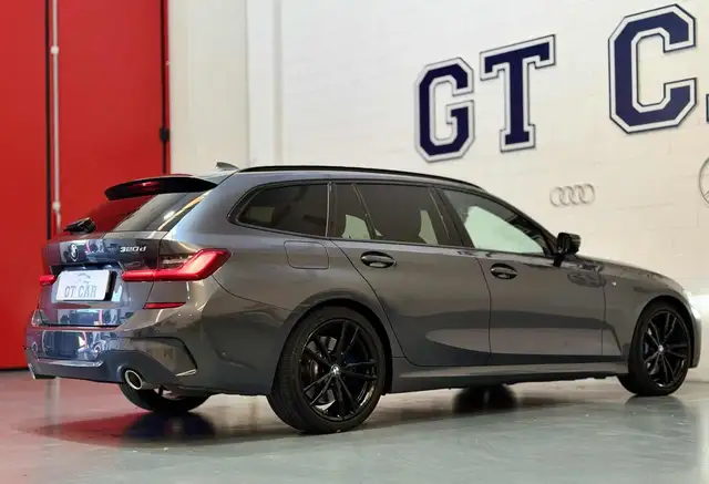 BMW 3 Series view 7