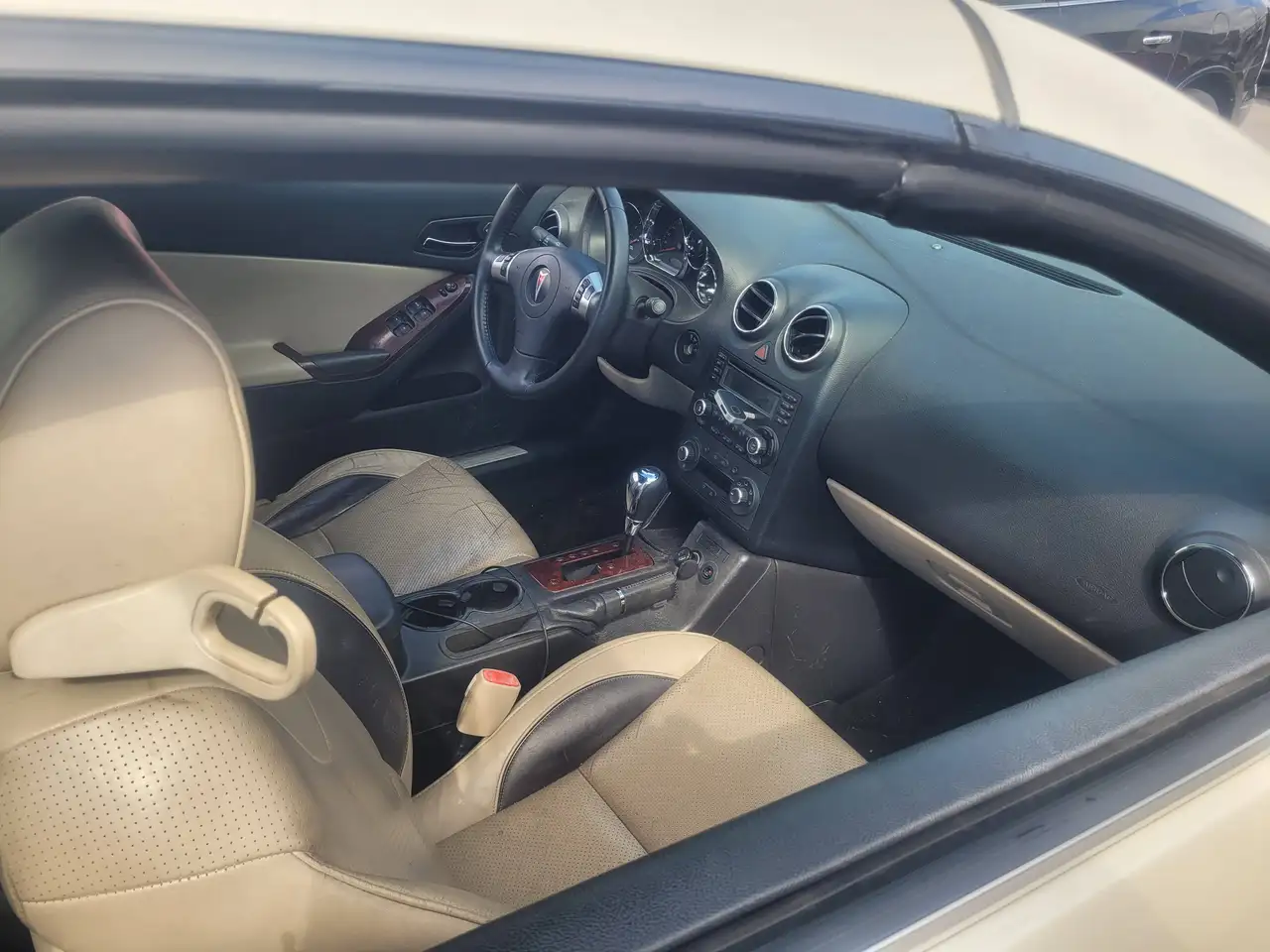 Pontiac G6 снимка Pontiac G6