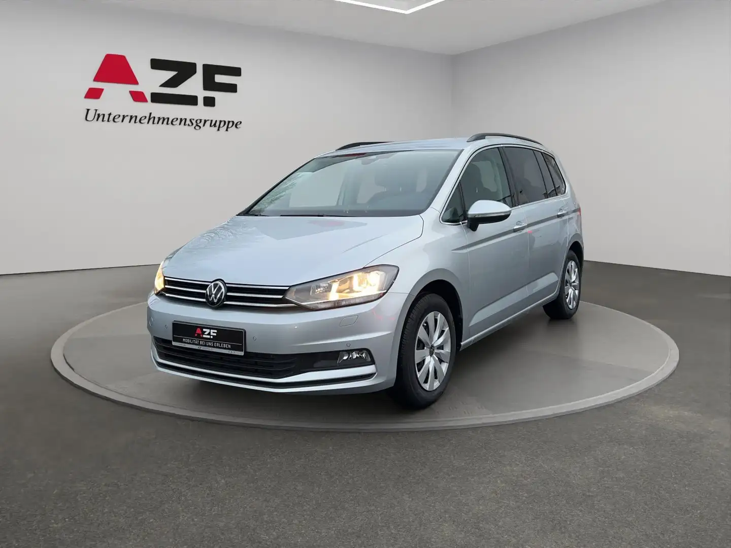Volkswagen Touran 2.0 TDI DSG Comfortline 7-SITZER+ACC+SHZ Ezüst - 2