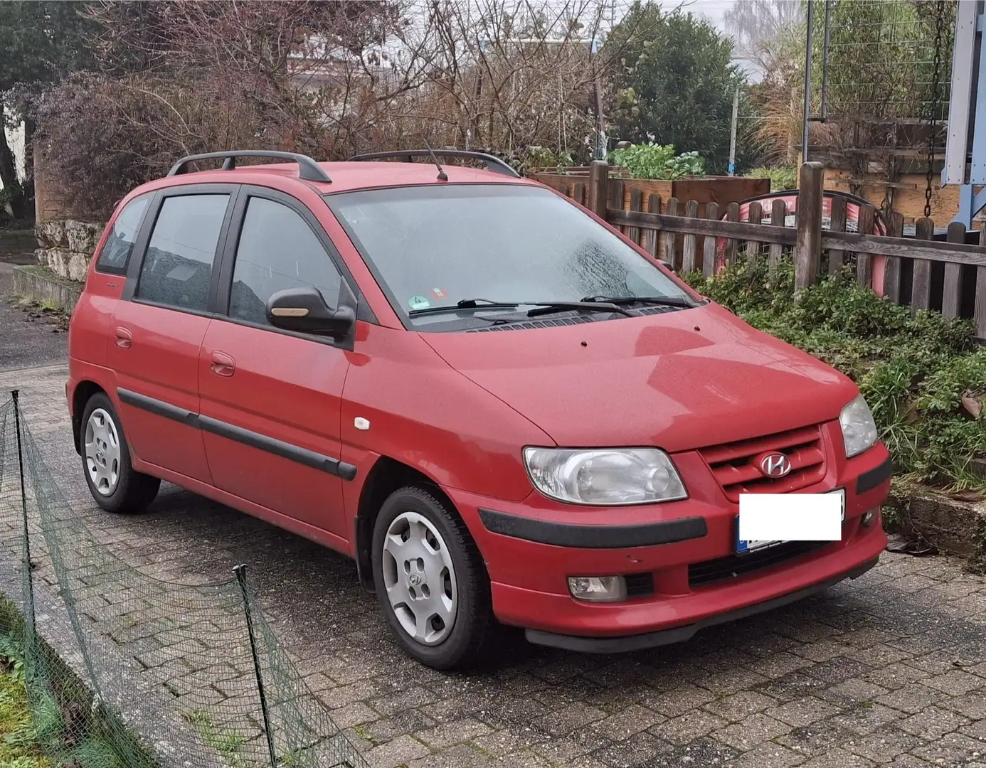 Hyundai Matrix 1.8 GLS Red - 1