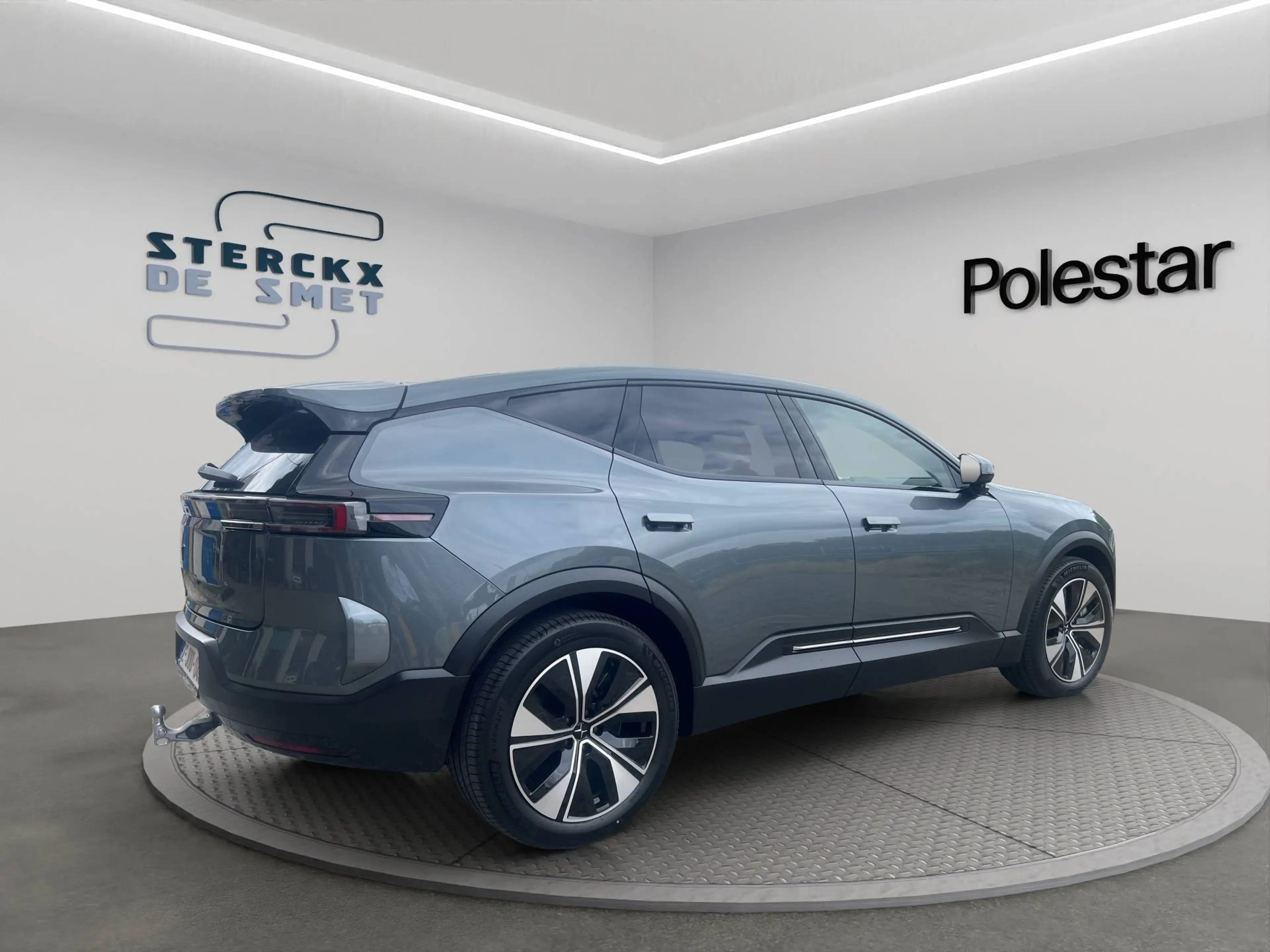 Polestar 3 Polestar 3 111 kWh Long Range Single Motor Pilot — photo 6