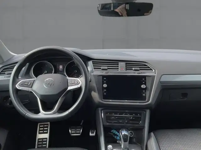 Volkswagen Tiguan view 9