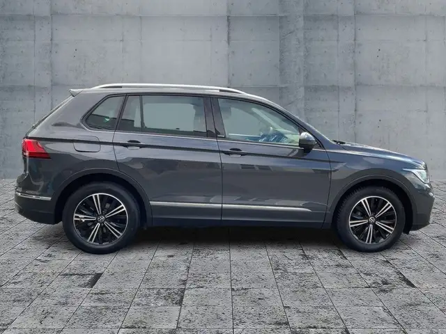 Volkswagen Tiguan view 7