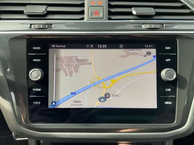 Volkswagen Tiguan view 11