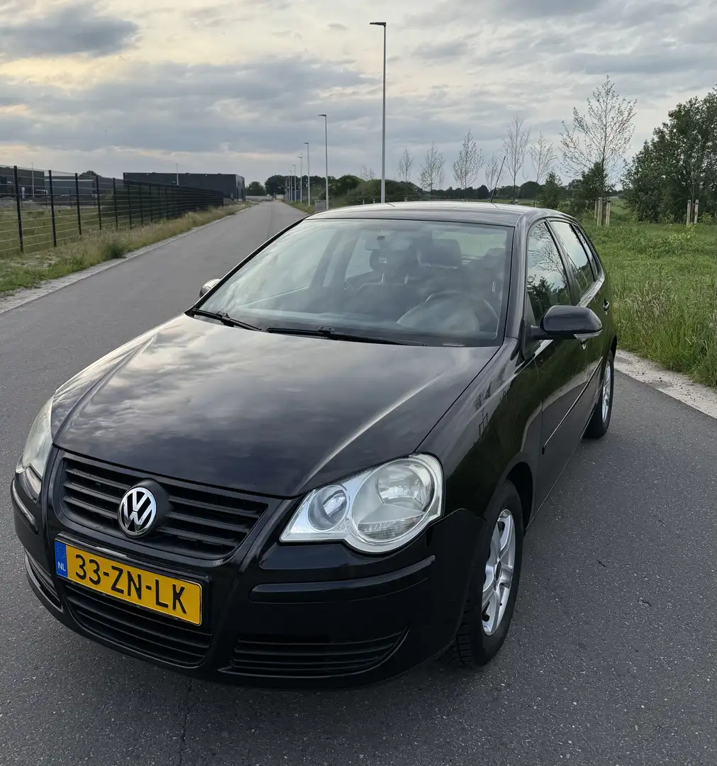 Volkswagen Polo 1.4 Comfortline Zwart - 2