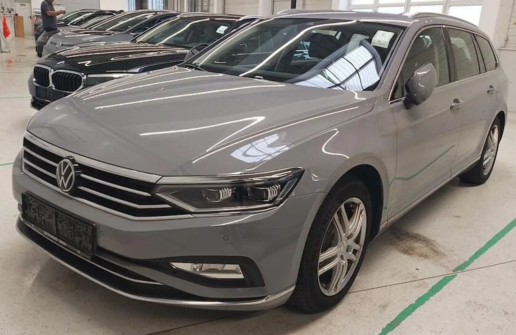 Volkswagen Passat 2.0 TDI Elegance ACC Spurhalteas. Freisprech. ... Grau - 1