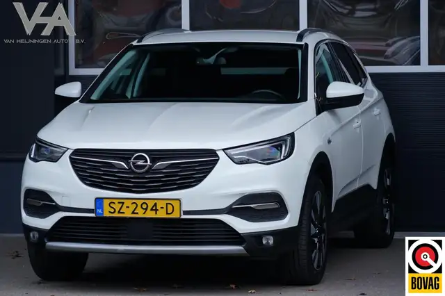 Opel Grandland X 1.2 Turbo Business Executive, NL, trekh. keyless