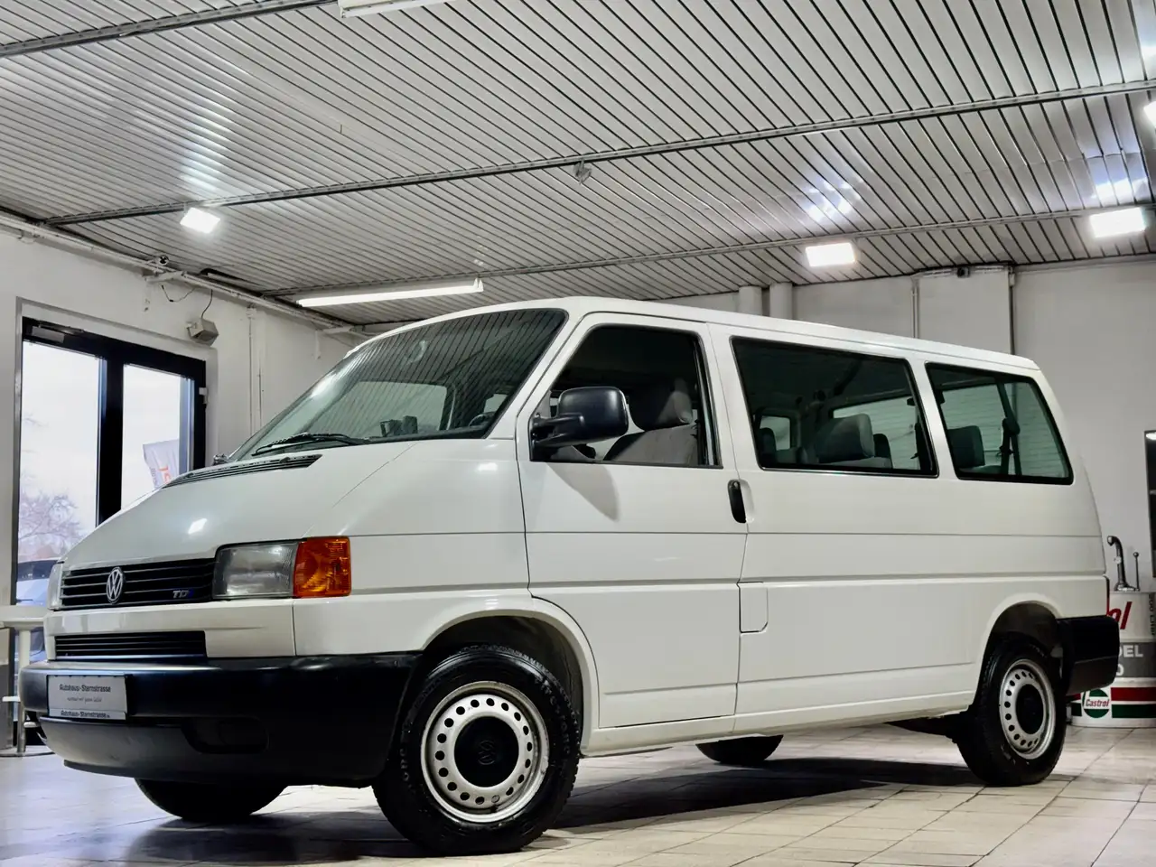 Volkswagen T4 Caravelle 2.5 TDI 65kW*9 Sitzer*2.Hand*, foto 1