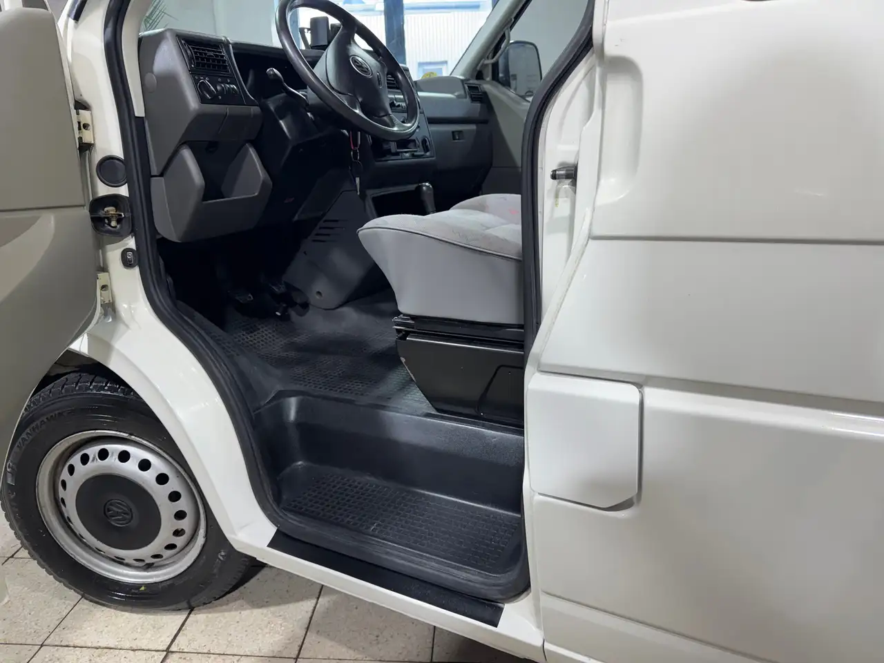 Volkswagen T4 Caravelle 2.5 TDI 65kW*9 Sitzer*2.Hand*, foto 11