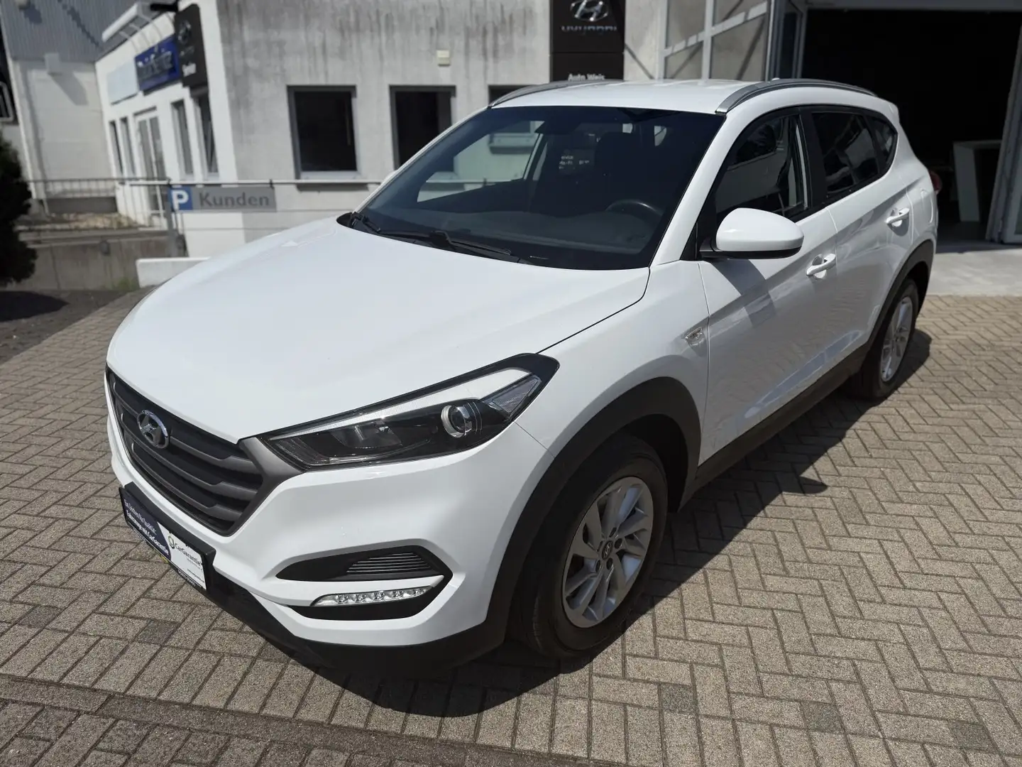 Hyundai TUCSON 1.6 Turbo 2WD Go Weiß - 1