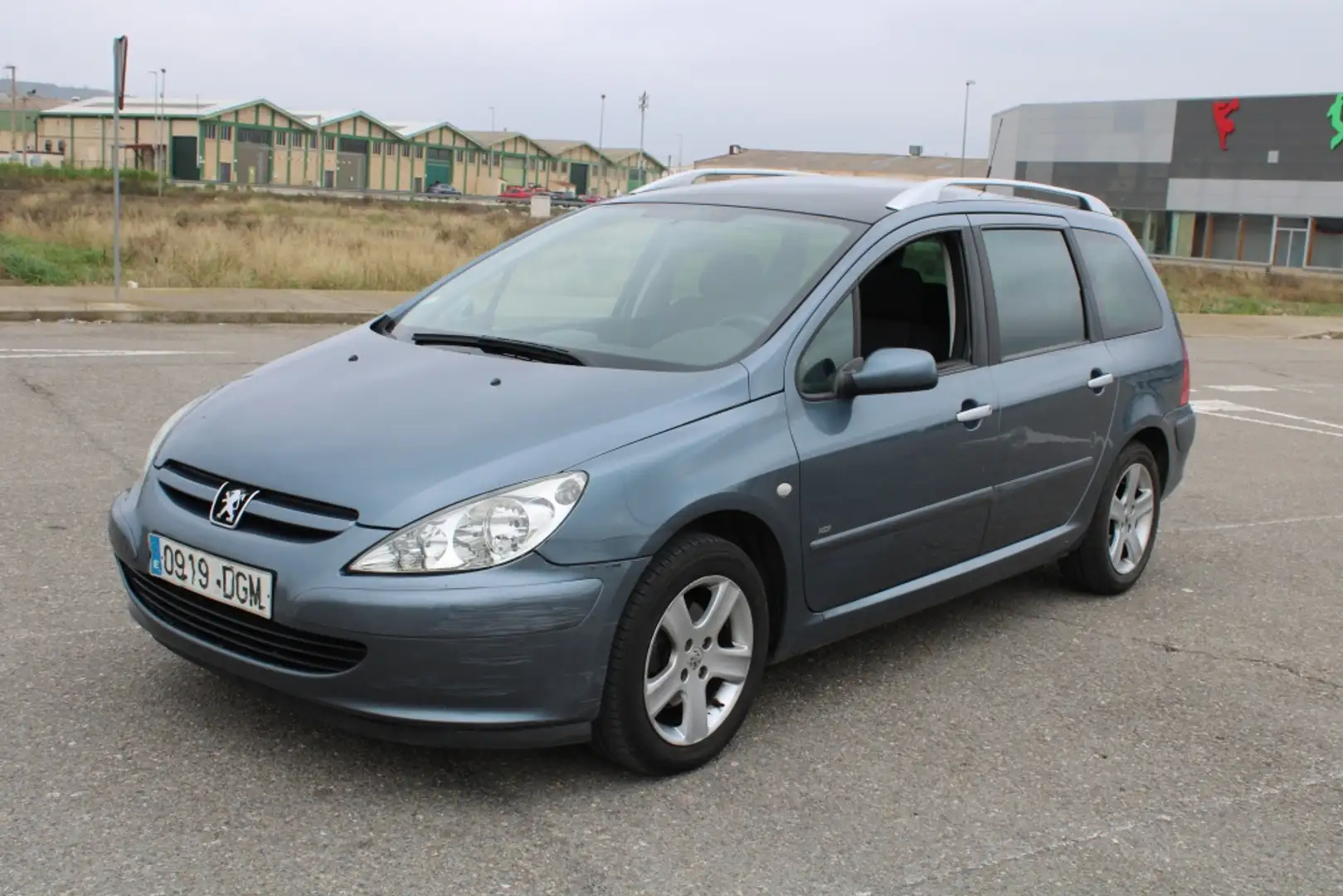 Peugeot 307 SW 1.6HDI Pack 110 Gris - 1
