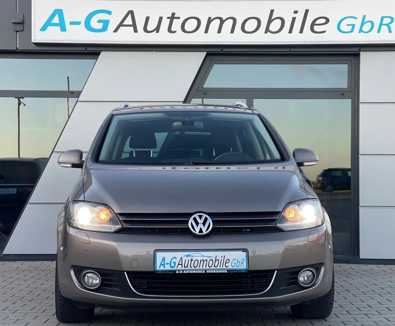 Volkswagen Golf Plus VI Highline 2.0 TDI Standheizung RFK Braun - 2