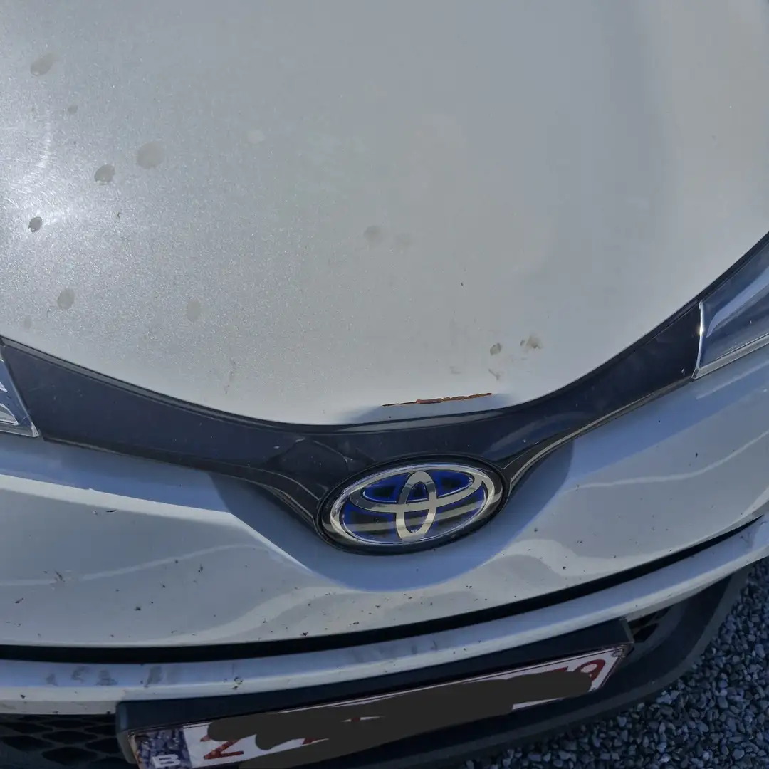 Toyota C-HR Hybrid - 2