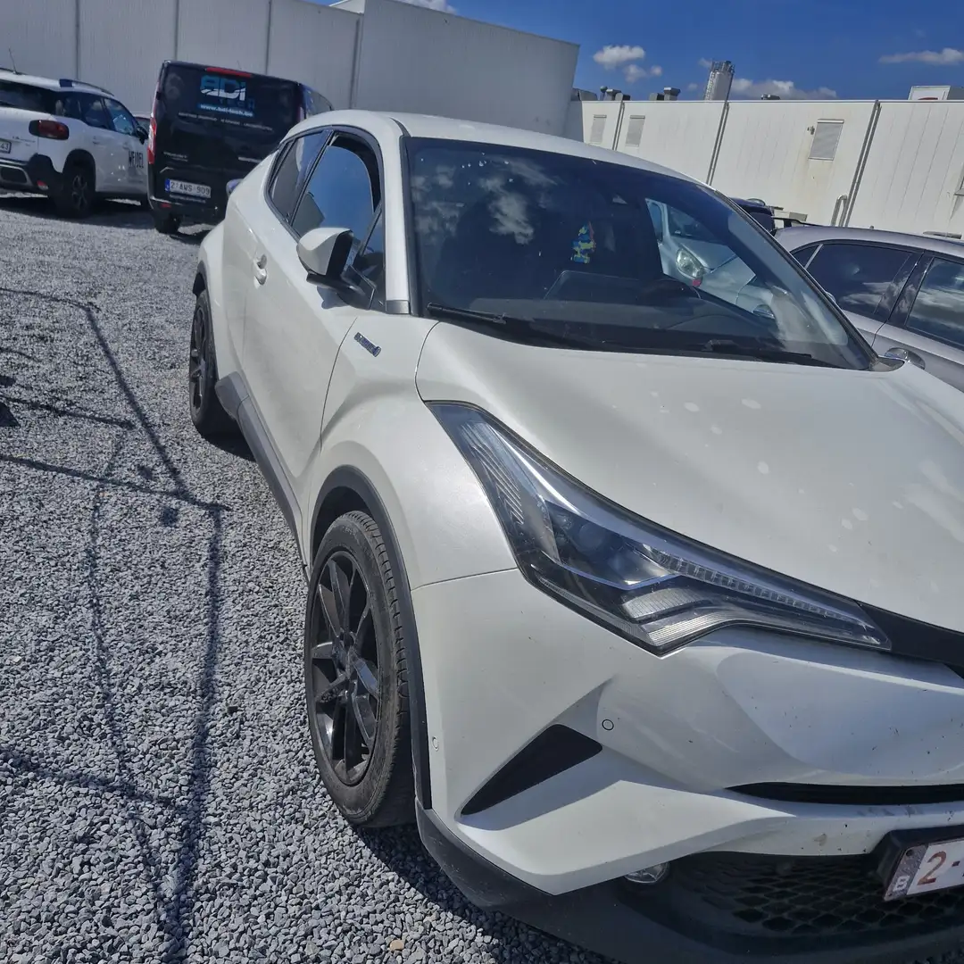 Toyota C-HR Hybrid - 1