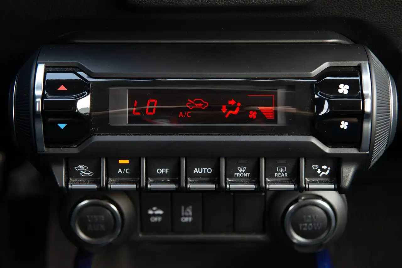 Suzuki Ignis 2024 — фото 15