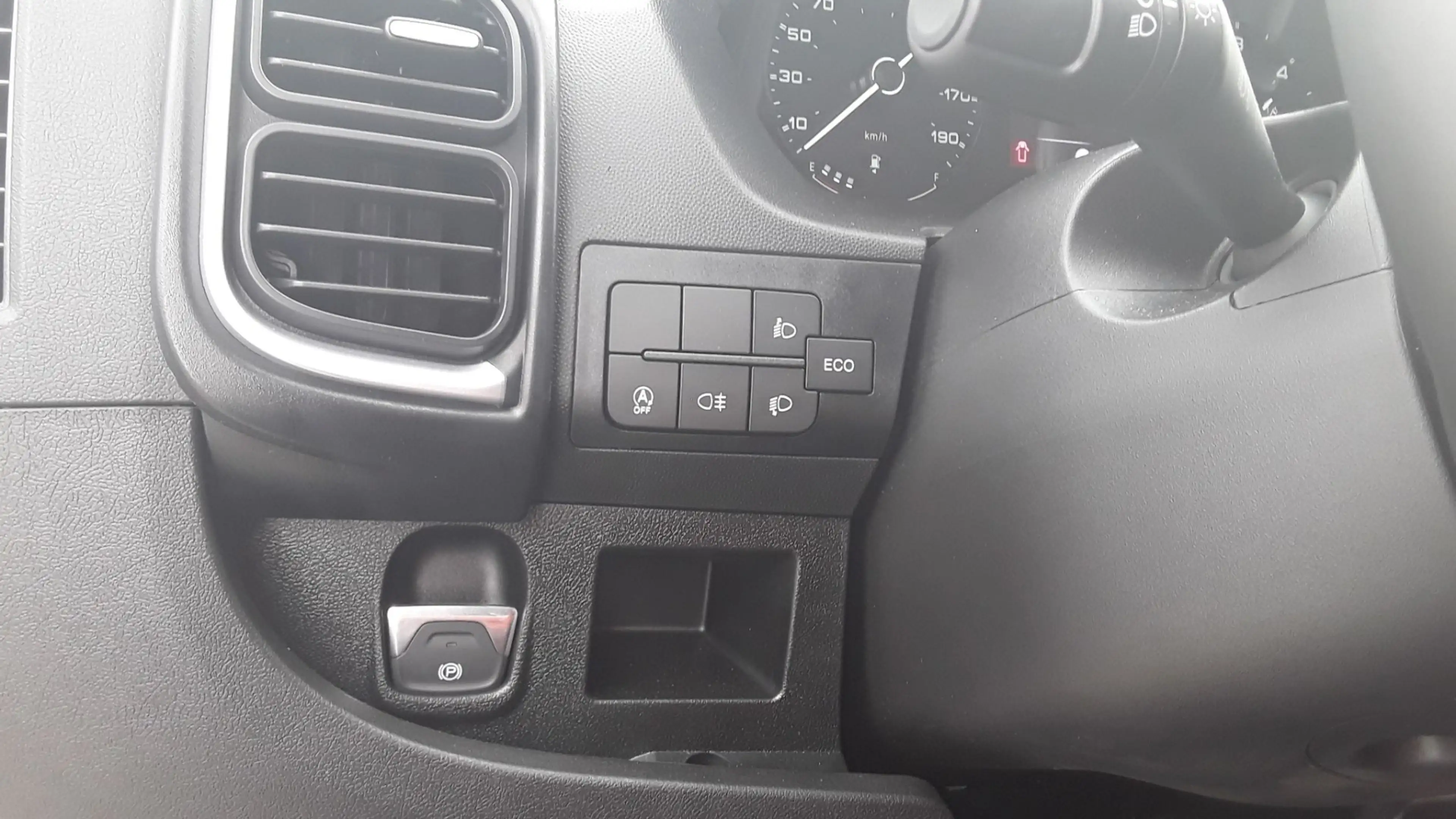Peugeot Boxer Kasten Hochraum 2.2 BlueHDi FAP L 3.5t 335 3H2 140 — photo 7